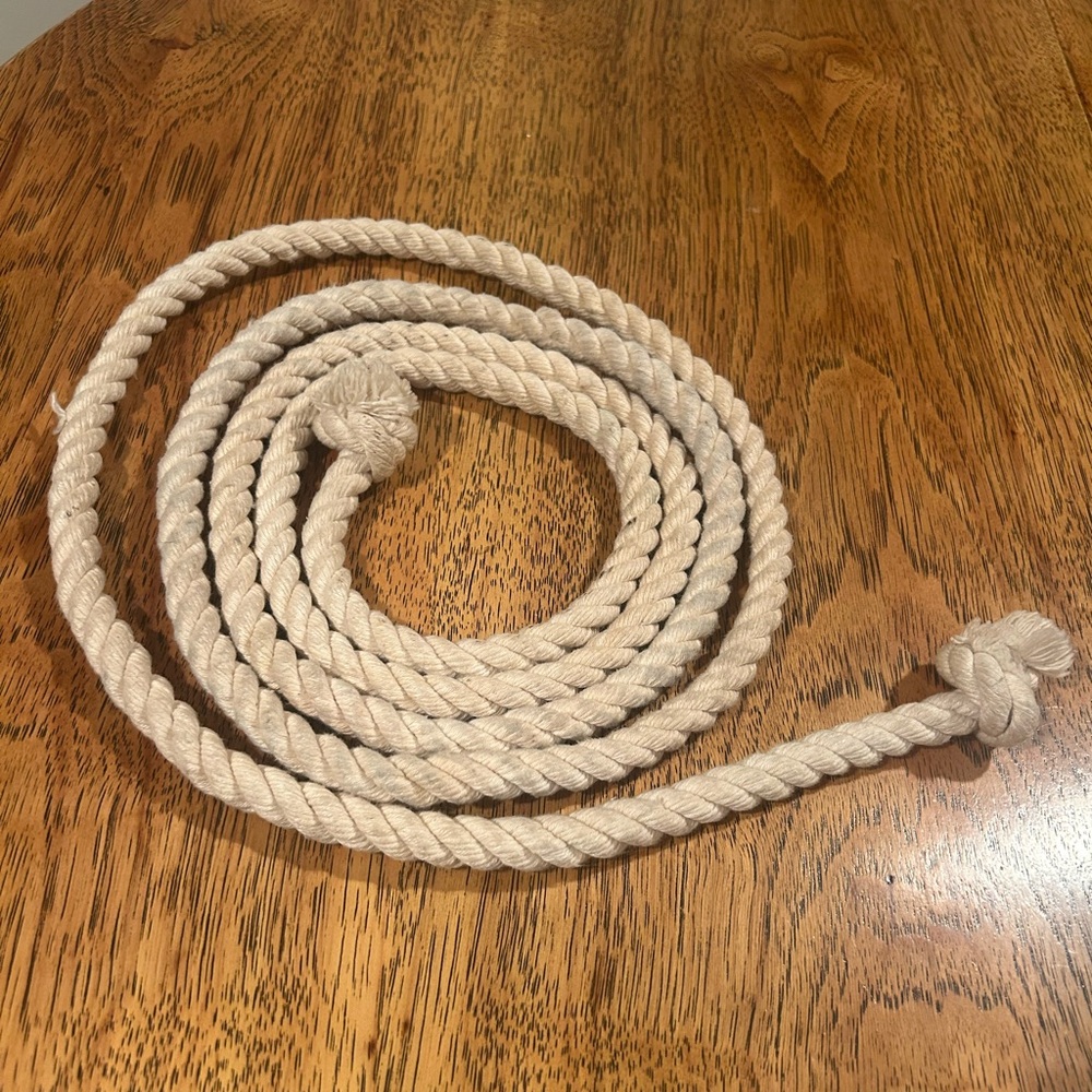 FITNESS ROPE / JUMP ROPE - Picture 1 of 4
